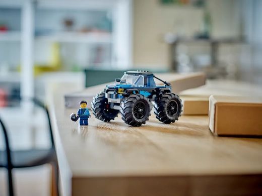 Конструктор LEGO City Синий грузовик-монстр (60402)