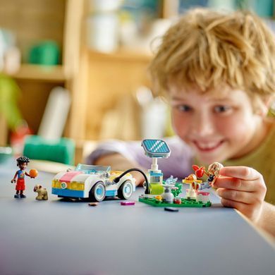 Конструктор LEGO Friends Електромобіль і зарядний пристрій (42609)