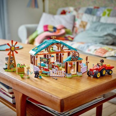 Конструктор LEGO Friends Приют для сельскохозяйственных животных (42617)