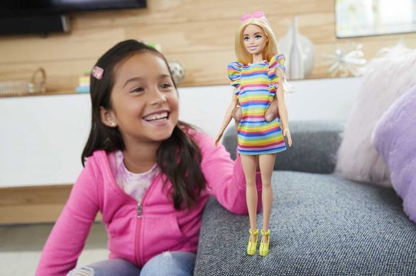 Фотография, изображение Кукла Barbie "Модница" с брекетами в полосатом платье (HJR96)