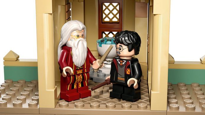 Конструктор LEGO Harry Potter Хогвартс: Кабинет Дамблдора (76402)